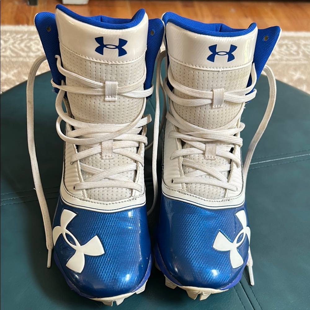 Under Armour Highlight Football Cleats 5Y